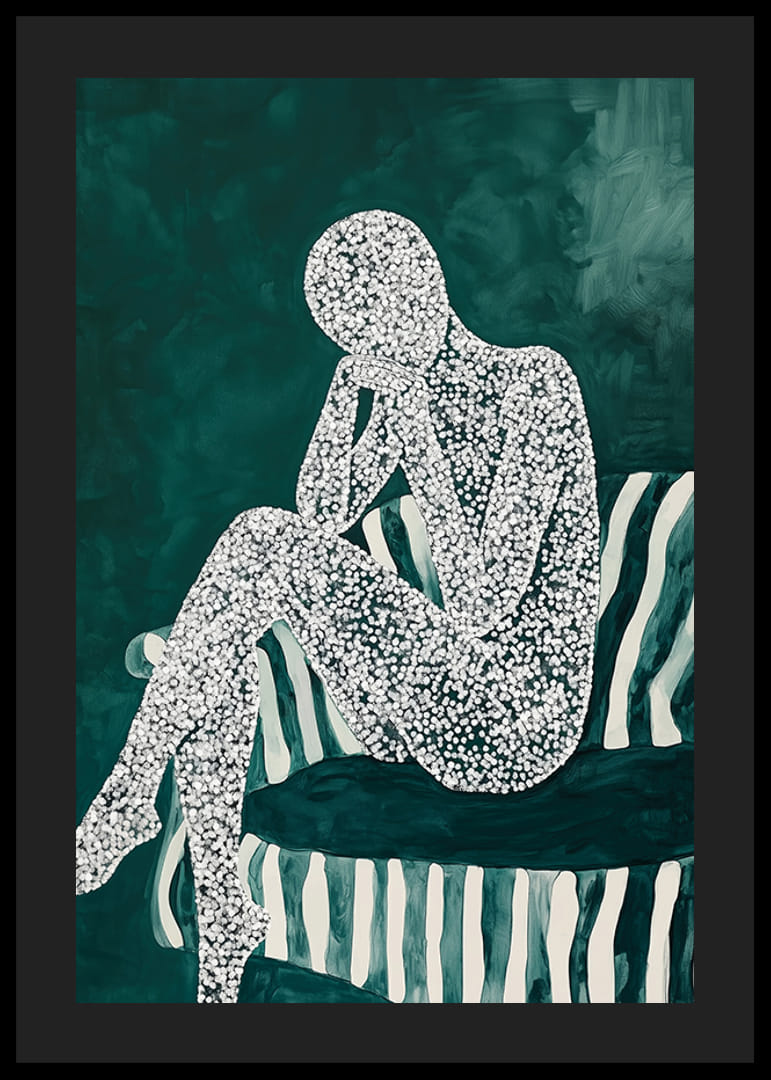 Mietteliäs valon ja varjon hahmo syvän vihreän sävyissä-12