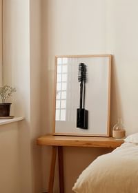Rimel negru care atrage privirea cu o culoare intensa-4
